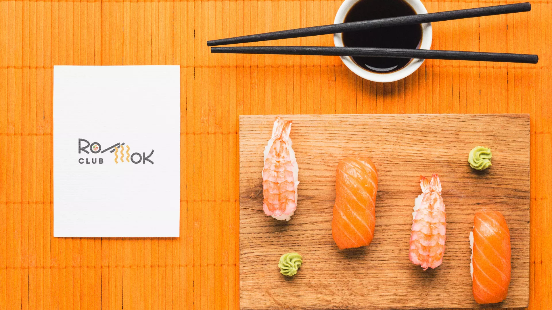 Создание логотипа суши-бара «Roll Wok Club» в Мариинске